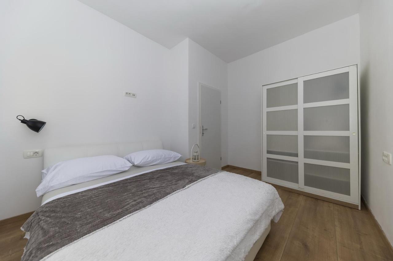 Apartments 23 And 25 With Free Private Parking Zadar Exteriér fotografie