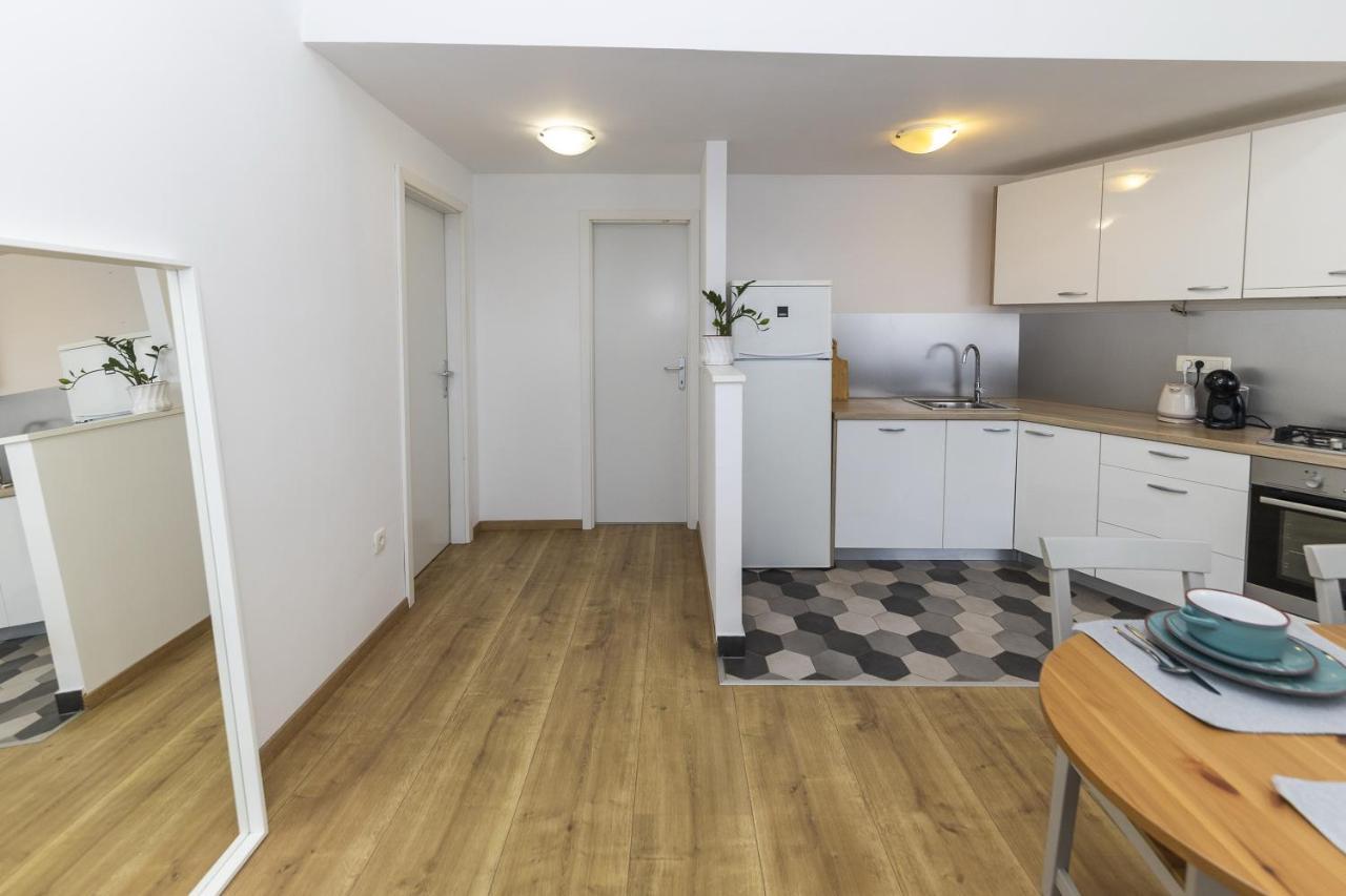 Apartments 23 And 25 With Free Private Parking Zadar Exteriér fotografie